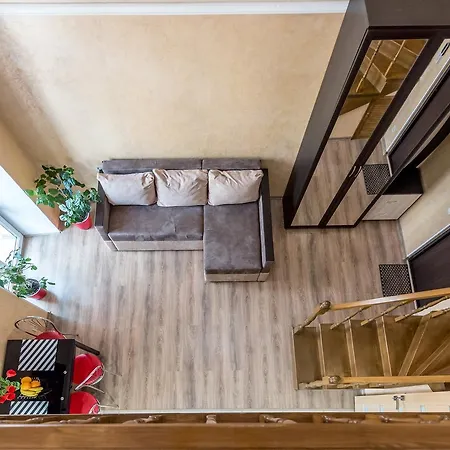 Appartement With а Balcony In Quiet Courtyard