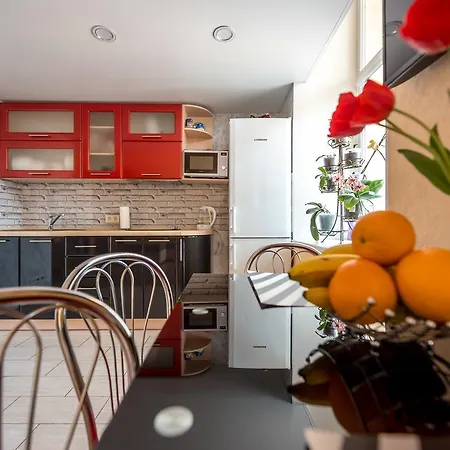 Апартаменти With а Balcony In Quiet Courtyard